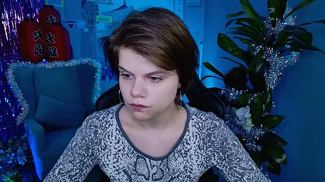 EllieMurler online show from 12-18-25, 09:03