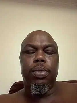 Snapshot of devon3421 chatting on 02-21-26, 04:47 devon3421 online show from 02-21-26, 04:47