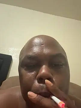 Snapshot of devon3421 chatting on 03-04-26, 03:47 devon3421 online show from 03-04-26, 03:47