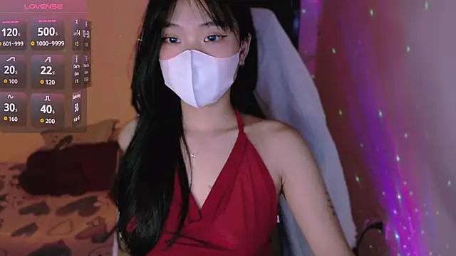 Phuong Bee online show from 09-24-25, 01:17