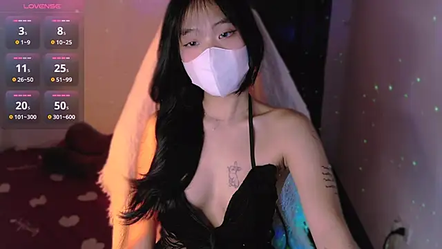 Phuong Bee online show from 09-10-25, 12:26