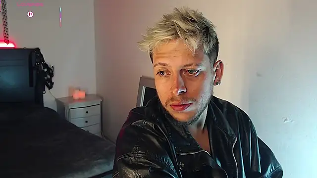 MaaxxxRider online show from 11-13-25, 05:22