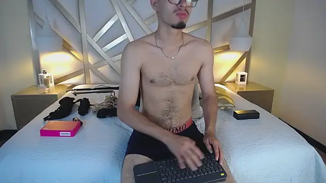 Jaxon Carter online show from 12-21-25, 01:19