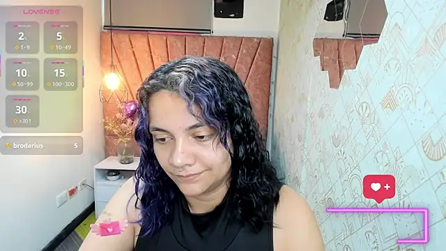 Kiara Cruz   online show from 01-05-26, 08:34