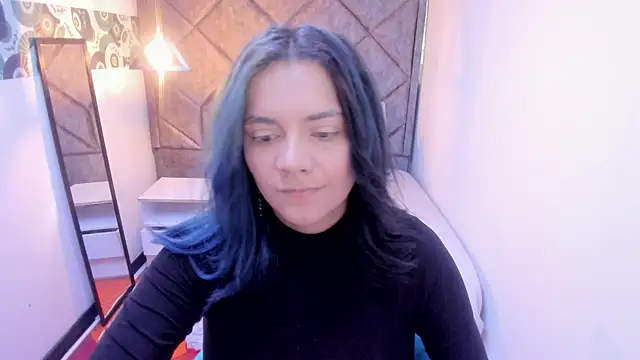 Kiara Cruz   online show from 11-01-25, 08:36