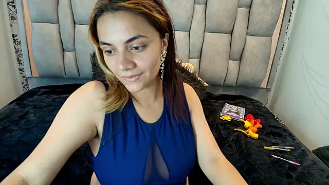 Kiara Cruz   online show from 07-25-26, 08:37
