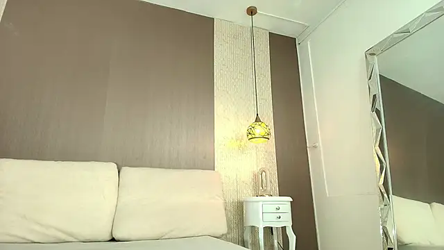 Tiifany Baker online show from 02-18-26, 07:54