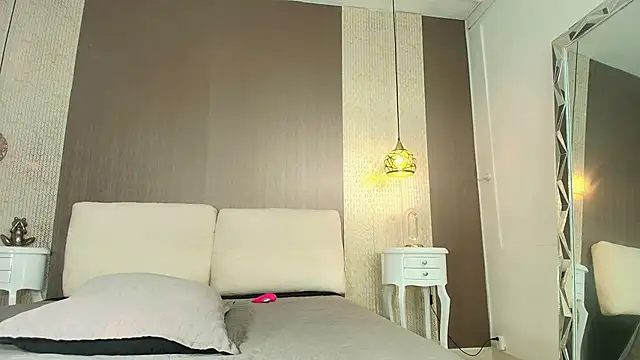 Tiifany Baker online show from 02-07-26, 08:06