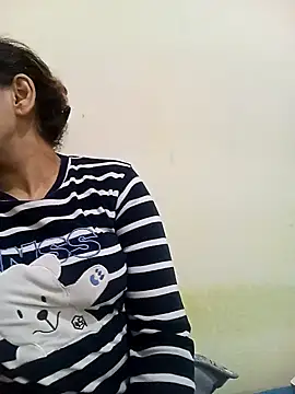 Nudeshou online show from 11-11-25, 07:08