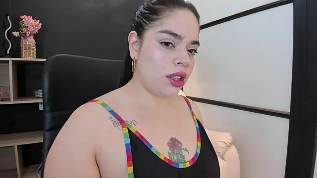 Snapshot of sunnypaytton chatting on 09-17-25, 12:51 sunnypaytton online show from 09-17-25, 12:51