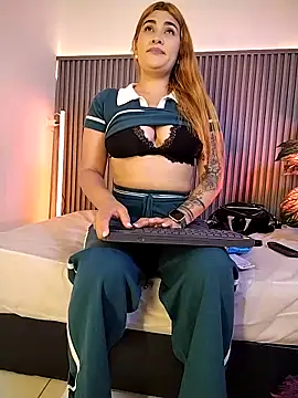 Snapshot of Celeste_Presstigge chatting on 10-12-25, 07:37 Celeste Presstigge online show from 10-12-25, 07:37