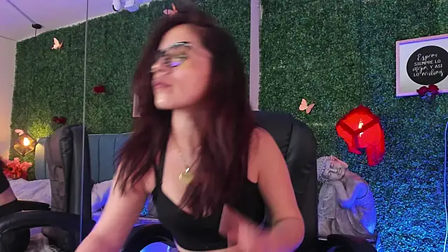 Linagh  online show from 04-01-26, 11:44