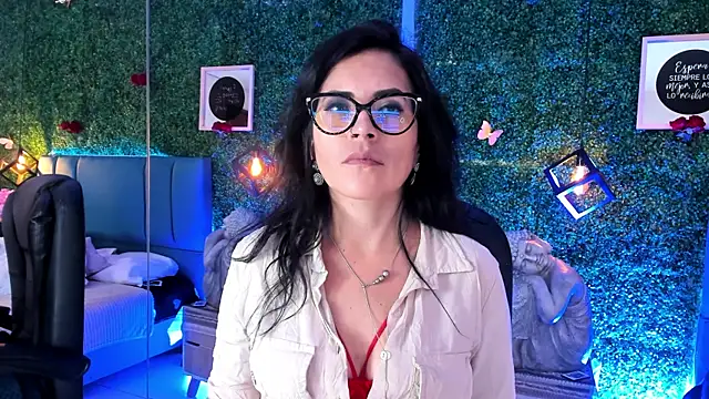 Linagh  online show from 02-14-26, 11:32