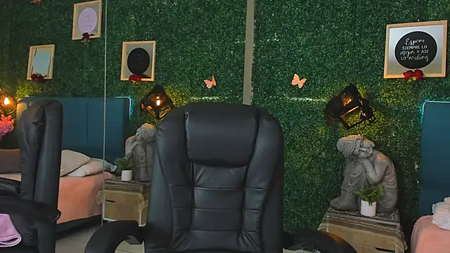 Linagh  online show from 10-25-25, 02:28