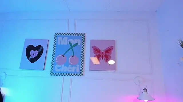 Zoe Lynch  online show from 06-18-26, 12:21