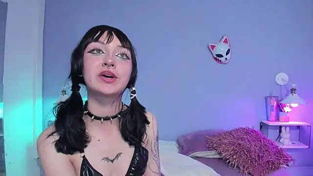 Zoe Lynch  online show from 09-26-25, 11:44