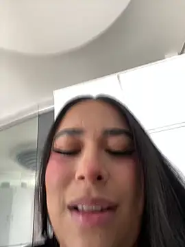 Zoey thompson online show from 09-13-25, 07:25