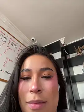 Zoey thompson online show from 09-22-25, 07:31