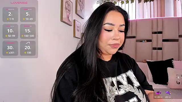 Zoey thompson online show from 11-07-25, 08:24