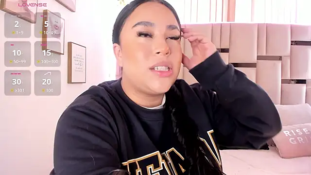 Zoey thompson online show from 11-26-25, 07:36