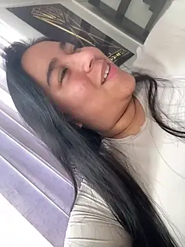 Zoey thompson online show from 03-19-26, 07:36