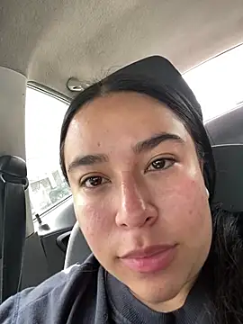 Zoey thompson online show from 04-10-26, 07:32