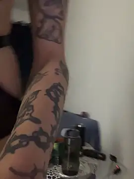 virtualgirlbr online show from 10-19-25, 01:30