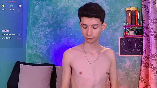 Snapshot of VicenteFerrer chatting on 10-05-25, 12:34 VicenteFerrer online show from 10-05-25, 12:34