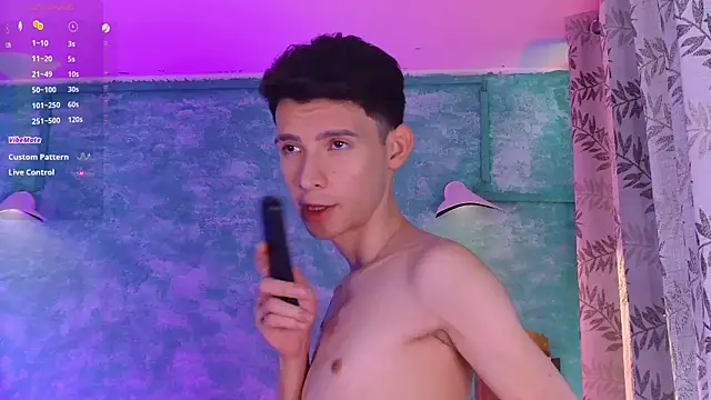 Snapshot of VicenteFerrer chatting on 09-26-25, 04:58 VicenteFerrer online show from 09-26-25, 04:58