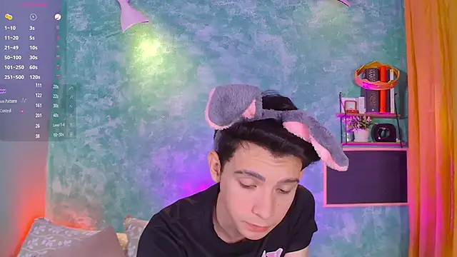 Snapshot of VicenteFerrer chatting on 11-01-25, 02:40 VicenteFerrer online show from 11-01-25, 02:40