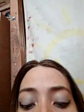 Snapshot of Tuconejita23 chatting on 10-11-25, 05:47 Tuconejita23 online show from 10-11-25, 05:47