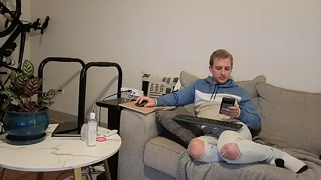 Snapshot of Drakerileyxxx chatting on 01-11-26, 03:13 Drakerileyxxx online show from 01-11-26, 03:13