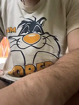Snapshot of moonworshiper chatting on 05-17-26, 05:18 moonworshiper online show from 05-17-26, 05:18
