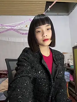Snapshot of andymi1 chatting on 05-11-26, 12:39 andymi1 online show from 05-11-26, 12:39