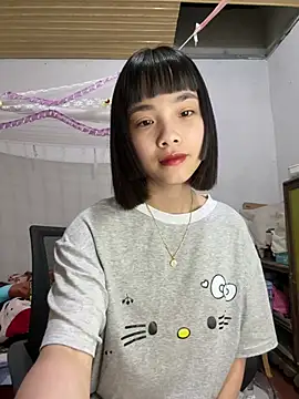 Snapshot of andymi1 chatting on 05-14-26, 01:46 andymi1 online show from 05-14-26, 01:46