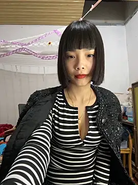 andymi1 online show from 11-06-25, 01:04