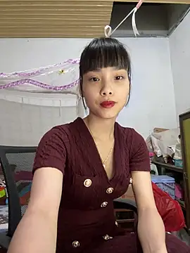 Snapshot of andymi1 chatting on 06-12-26, 12:25 andymi1 online show from 06-12-26, 12:25