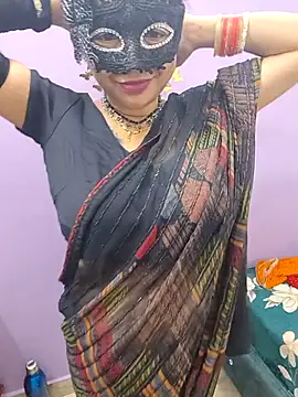 Queen Nightt online show from 12-16-25, 04:22