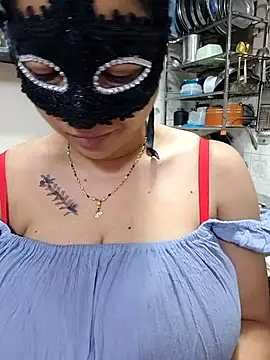 Queen Nightt online show from 09-25-25, 03:12