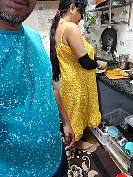 Queen Nightt online show from 03-03-26, 03:35
