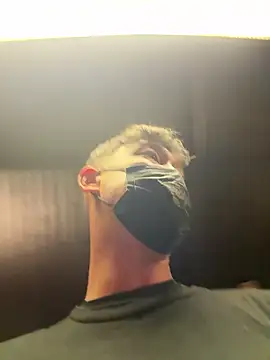 Snapshot of usu0130 chatting on 09-10-25, 02:05 usu0130 online show from 09-10-25, 02:05