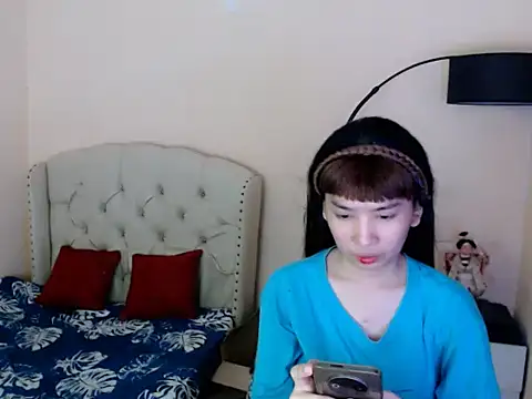 ShantalFoxxy  online show from 07-24-26, 01:23