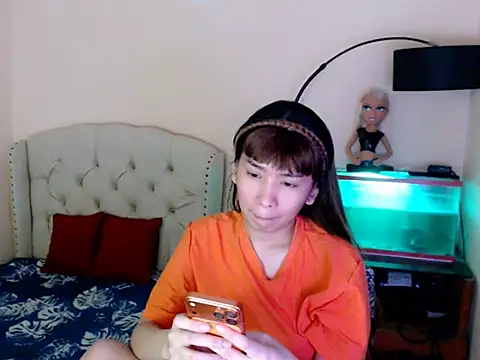 ShantalFoxxy  online show from 03-20-26, 12:50