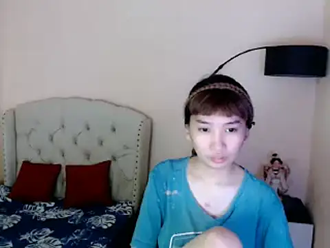 ShantalFoxxy  online show from 07-19-26, 01:58