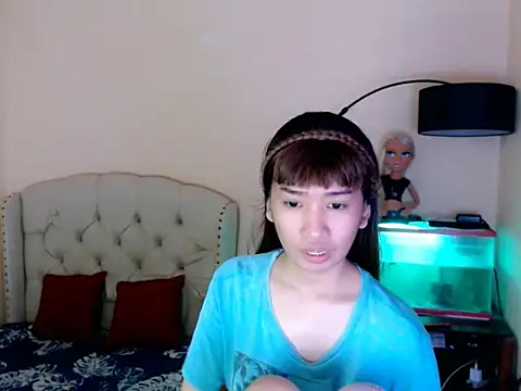 ShantalFoxxy  online show from 03-08-26, 02:04