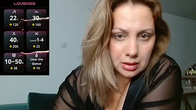 Snapshot of Avrora__Love chatting on 09-23-25, 04:03 Avrora  Love online show from 09-23-25, 04:03