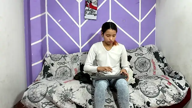 lau and boys18 online show from 09-23-25, 01:29