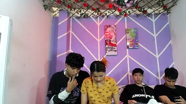 lau and boys18 online show from 09-09-25, 01:31