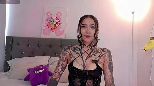 sara queen10 online show from 11-04-25, 06:22