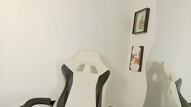 sara queen10 online show from 03-27-26, 04:08